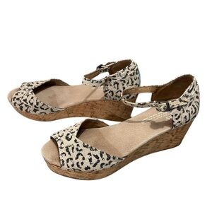 Toms Leopard Burlap Cork Wedge Heel Ankle Buckle Sandals Women's‎ Size 6.5